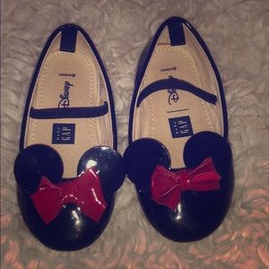 Gap Patent Leather Minnie Mouse Shoes